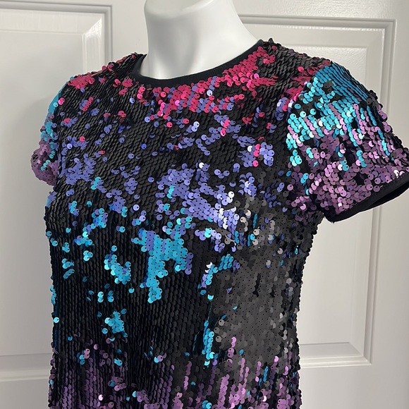 D. Signed Disney Girl’s Short Sleeve Multicolor Sequin Dress Size XL - Picture 6 of 11